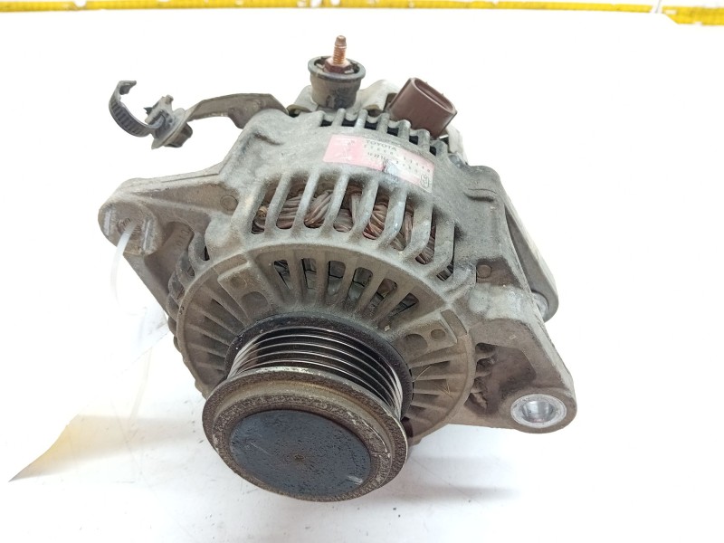 Recambio de alternador para toyota yaris (_p1_) 1.4 d-4d (nlp10_) referencia OEM IAM 2706033040  