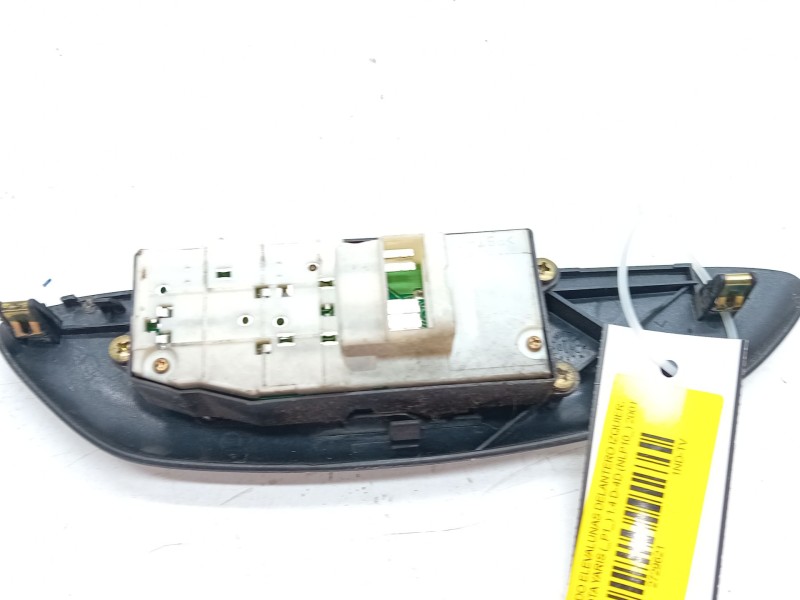 Recambio de mando elevalunas delantero izquierdo para toyota yaris (_p1_) 1.4 d-4d (nlp10_) referencia OEM IAM   