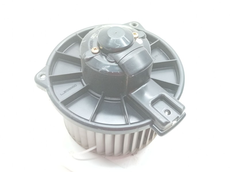 Recambio de motor calefaccion para toyota yaris (_p1_) 1.4 d-4d (nlp10_) referencia OEM IAM 1940000821  