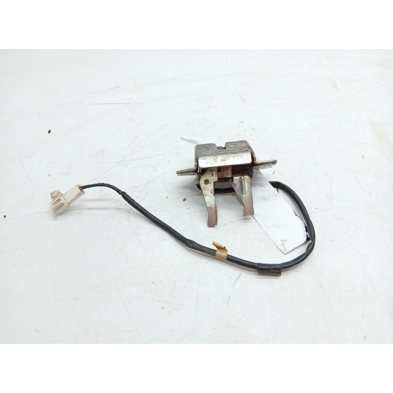 Recambio de cerradura maletero / porton para toyota yaris (_p1_) 1.4 d-4d (nlp10_) referencia OEM IAM   
