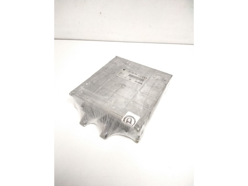 Recambio de centralita motor uce para audi a4 berlina (b5) 1.8 referencia OEM IAM 8D0907557C 0261203938/939 