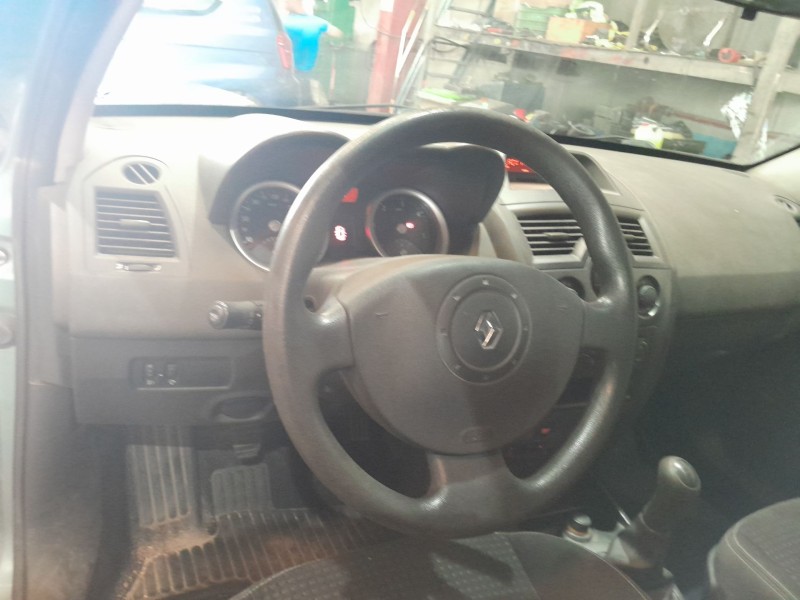 renault megane ii sedán (lm0/1_) del año 2006