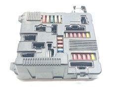 Recambio de caja fusibles para renault megane ii sedán (lm0/1_) 1.5 dci (lm02, lm13, lm2a) referencia OEM IAM 8200306033B  