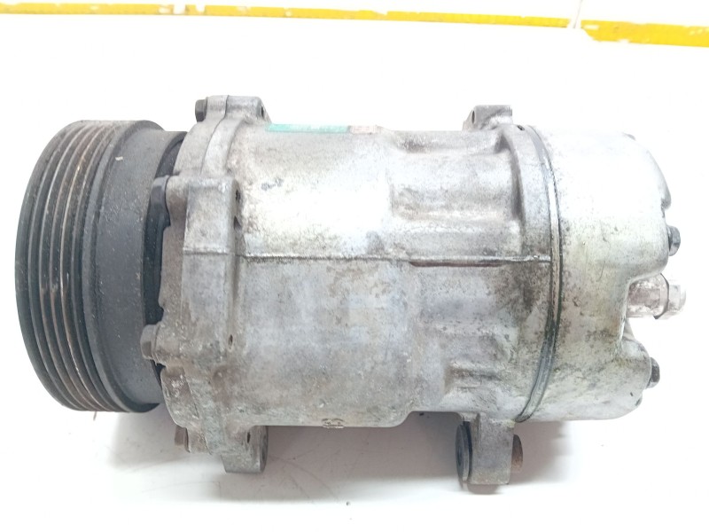 Recambio de compresor aire acondicionado para volkswagen golf iii (1h1) 2.0 referencia OEM IAM 1H0820803D  