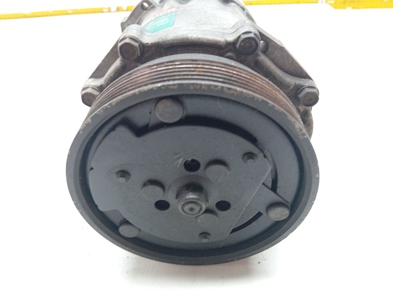 Recambio de compresor aire acondicionado para volkswagen golf iii (1h1) 2.0 referencia OEM IAM 1H0820803D  