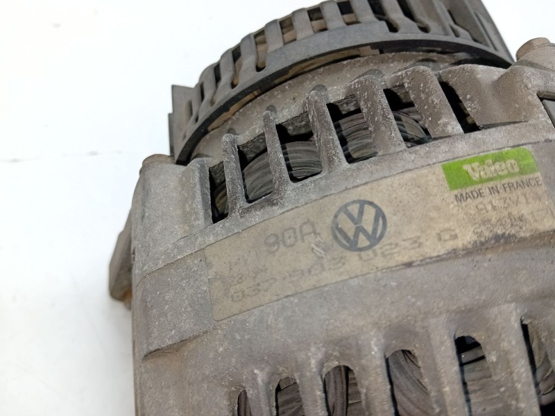 Recambio de alternador para volkswagen golf iii (1h1) 2.0 referencia OEM IAM 037903023G  