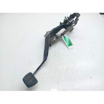 PEDAL EMBRAGUE 