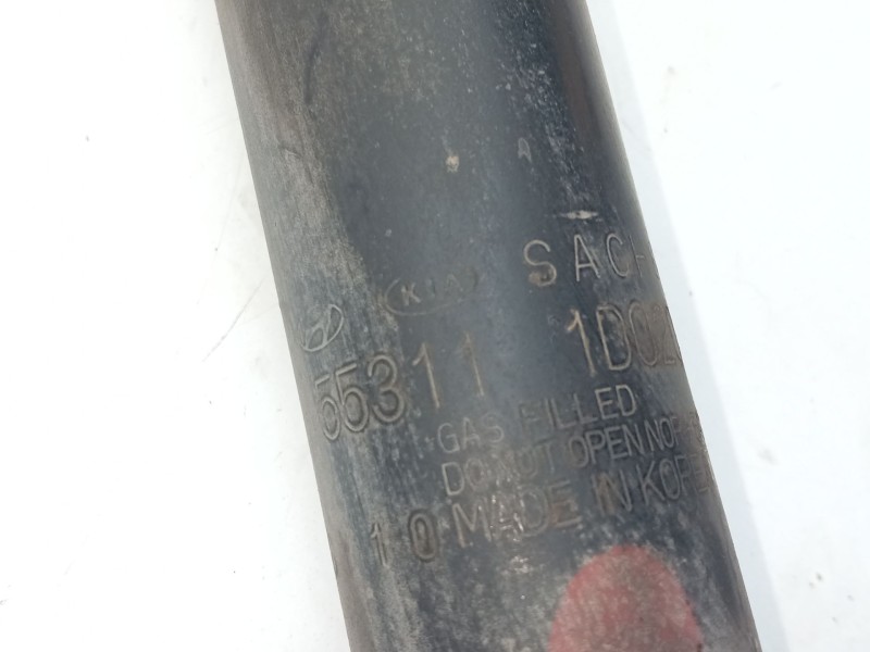 Recambio de amortiguador trasero derecho para kia carens (un) active referencia OEM IAM 553111D020  