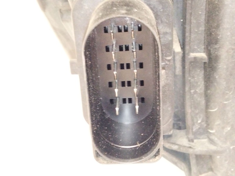 Recambio de faro izquierdo para audi q5 (8rb) 2.0 tdi quattro referencia OEM IAM 8R0941003  