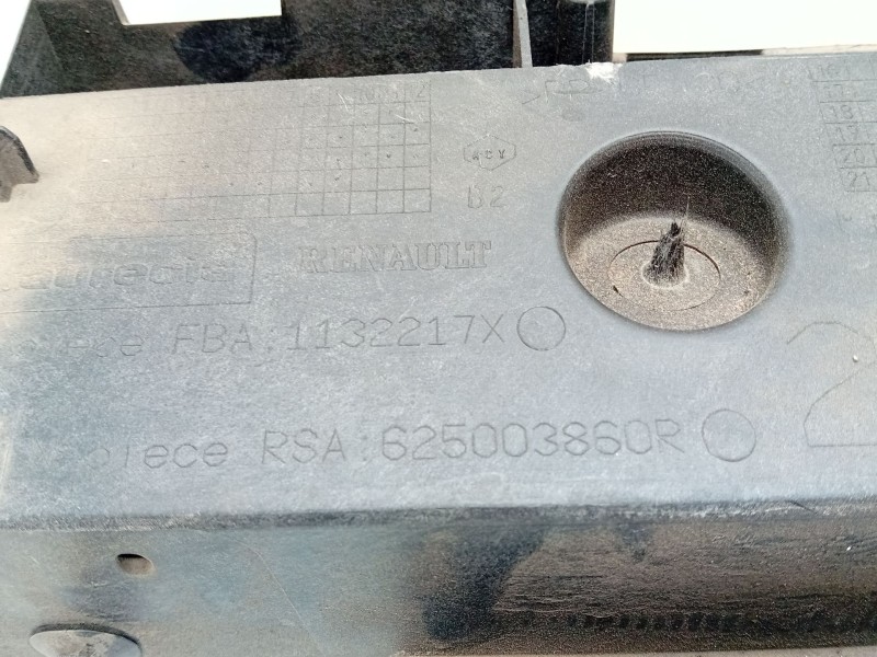 Recambio de panel frontal para renault captur i (j5_, h5_) 1.2 tce 120 referencia OEM IAM 6250033860R  