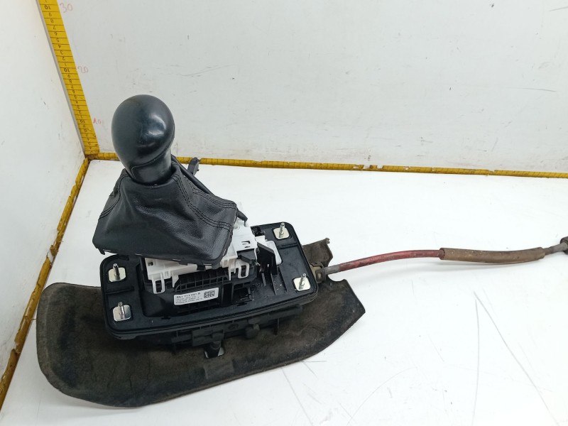 Recambio de palanca cambio para audi q5 (8rb) 2.0 tdi quattro referencia OEM IAM 8R1713041B  