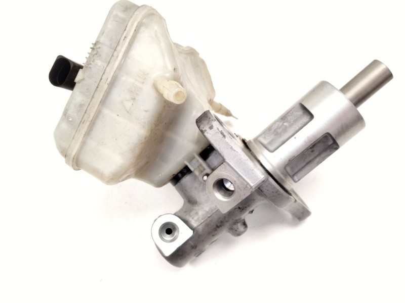 Recambio de bomba freno para audi q5 (8rb) 2.0 tdi quattro referencia OEM IAM 8K0611301  