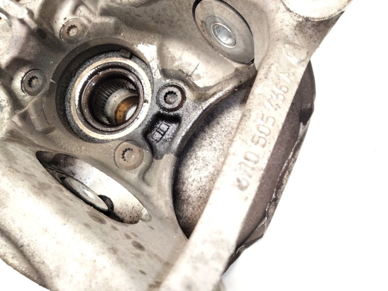 Recambio de mangueta trasera derecha para audi q5 (8rb) 2.0 tdi quattro referencia OEM IAM 8R0505436  