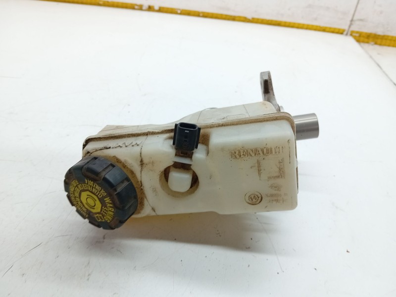 Recambio de bomba freno para renault captur i (j5_, h5_) 1.2 tce 120 referencia OEM IAM 460915125R  