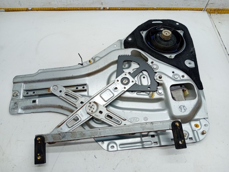 Recambio de elevalunas trasero izquierdo para kia sportage ii (je_, km_) 2.0 crdi 4wd referencia OEM IAM 834701F  