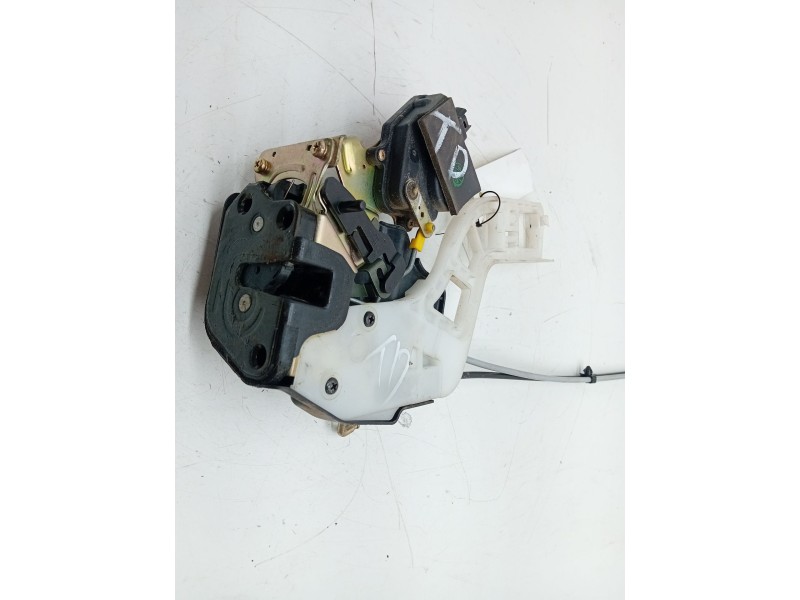 Recambio de cerradura puerta trasera derecha para kia sportage ii (je_, km_) 2.0 crdi 4wd referencia OEM IAM   