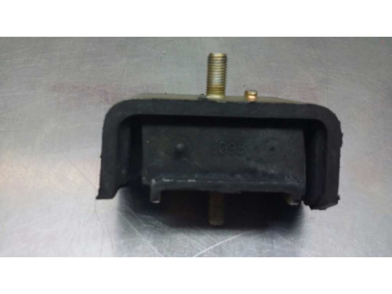 Recambio de insulator para nissan referencia OEM IAM 11220Y9502 INSULATOR 11220 