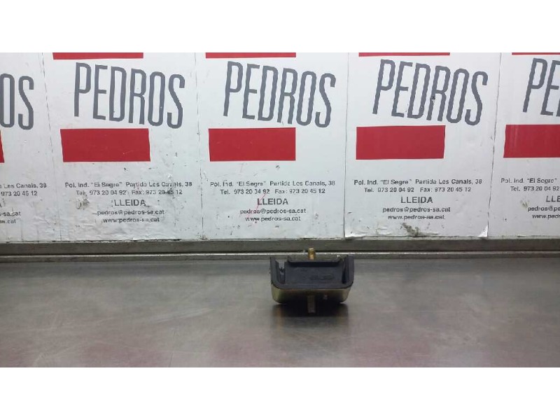 Recambio de insulator para nissan referencia OEM IAM 11220Y9502 INSULATOR 11220 