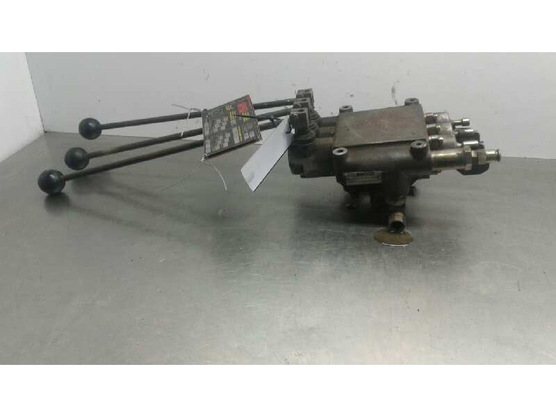 Recambio de palancas distribuidor para » otros... referencia OEM IAM 62190309 CARRETILLA LUGLI VDM09DDS