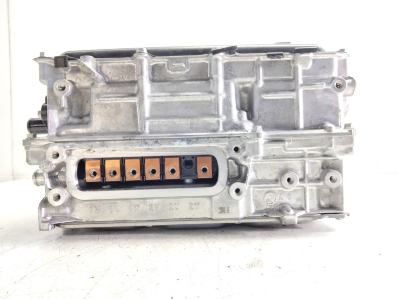 Recambio de convertidor de voltaje para toyota referencia OEM IAM G920047331  