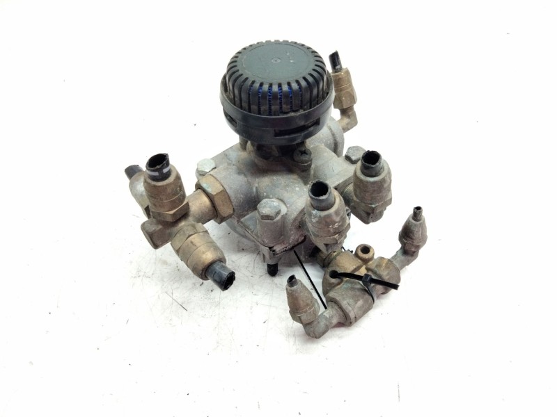 Recambio de valvula aire para scania referencia OEM IAM 1425183  