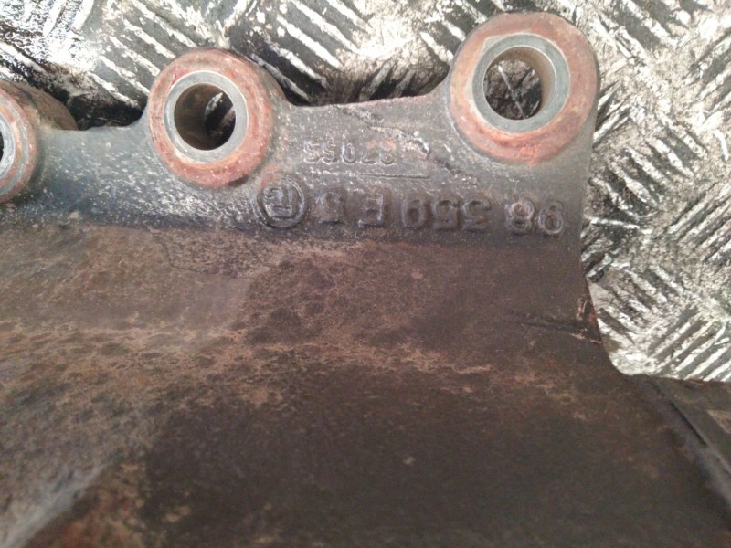 Recambio de caja direccion para scania referencia OEM IAM 8098955872  