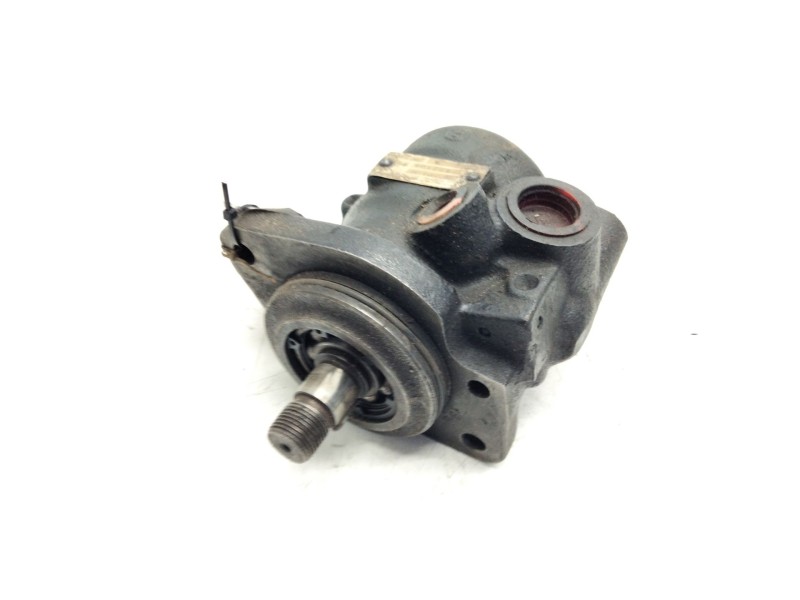 Recambio de bomba direccion para volvo referencia OEM IAM 7673955139  