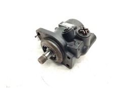 Recambio de bomba direccion para renault referencia OEM IAM 7673955139  