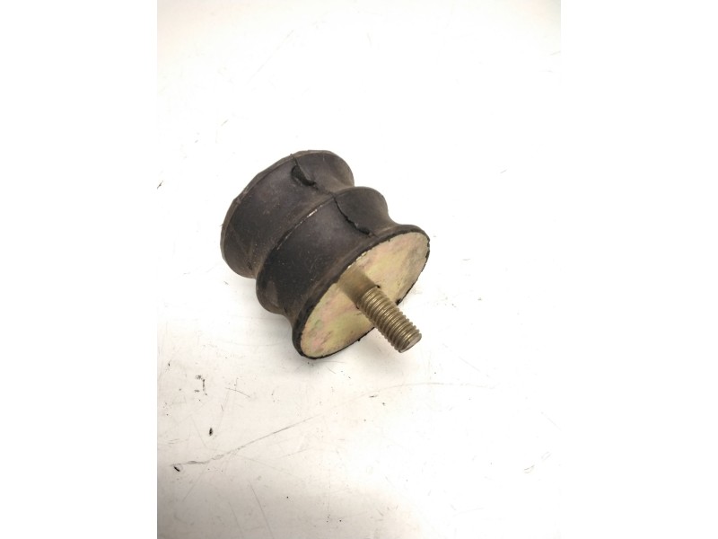 Recambio de soporte silenciador para nissan referencia OEM IAM SILENTBLOCK  