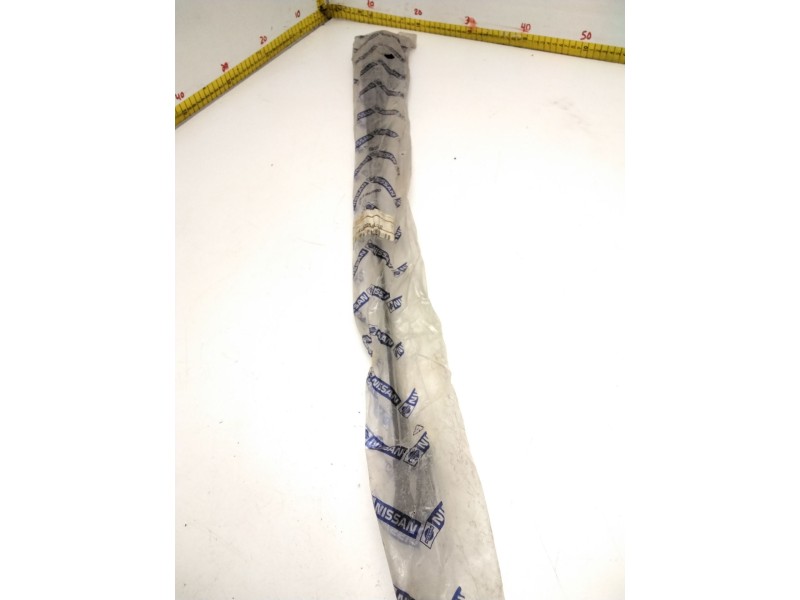 Recambio de brazo limpia delantero derecho para nissan referencia OEM IAM 015006440  