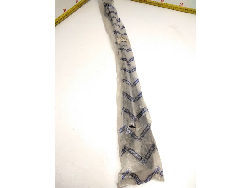 Recambio de brazo limpia delantero derecho para nissan referencia OEM IAM 015006440  