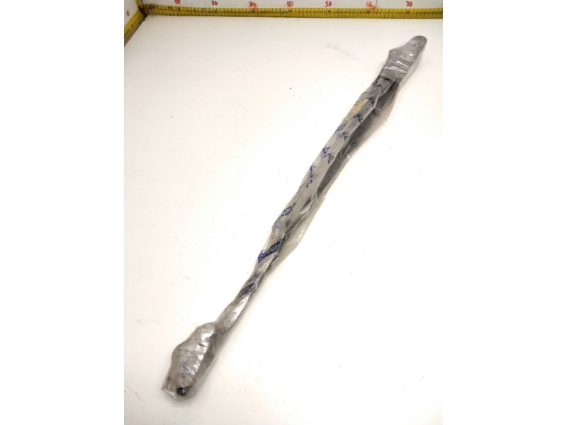 Recambio de brazo limpia delantero derecho para nissan referencia OEM IAM 015006440  