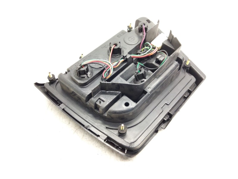 Recambio de piloto trasero izquierdo para nissan referencia OEM IAM   