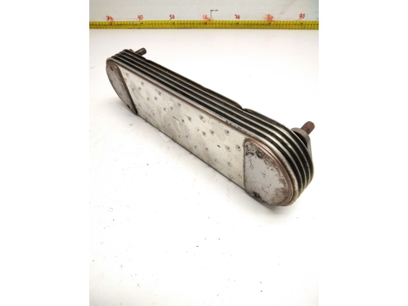 Recambio de enfriador aceite motor para volvo referencia OEM IAM 5367924  