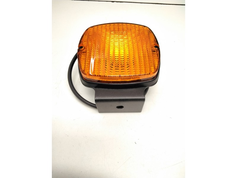 Recambio de lampara para nissan referencia OEM IAM 2612002K00 NARANJA TRACTOR