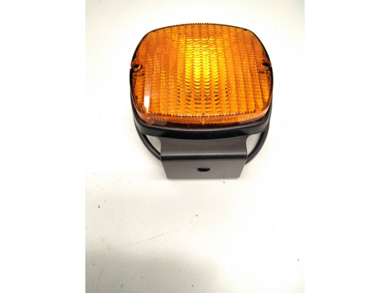Recambio de lampara para nissan referencia OEM IAM 2612002K00 NARANJA TRACTOR