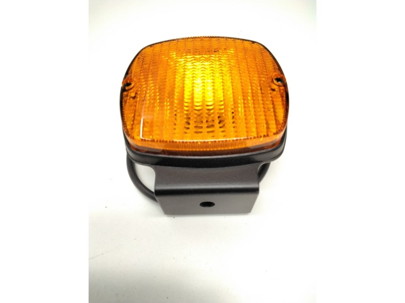 Recambio de lampara para nissan referencia OEM IAM 2612002K00 NARANJA TRACTOR