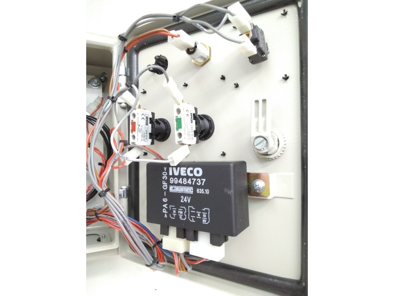 Recambio de unidad de control para iveco referencia OEM IAM 99484737 0331801300 ISVP500368822