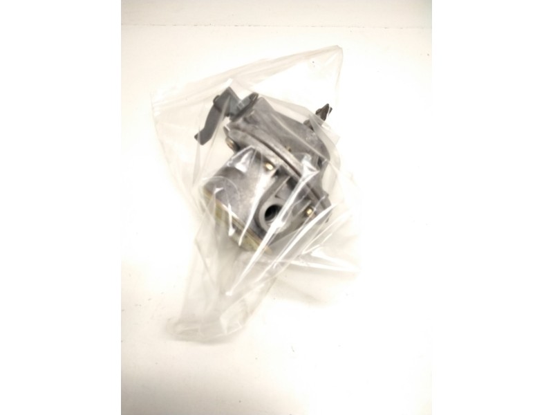 Recambio de bomba combustible para ebro referencia OEM IAM AK04443164  IMSA