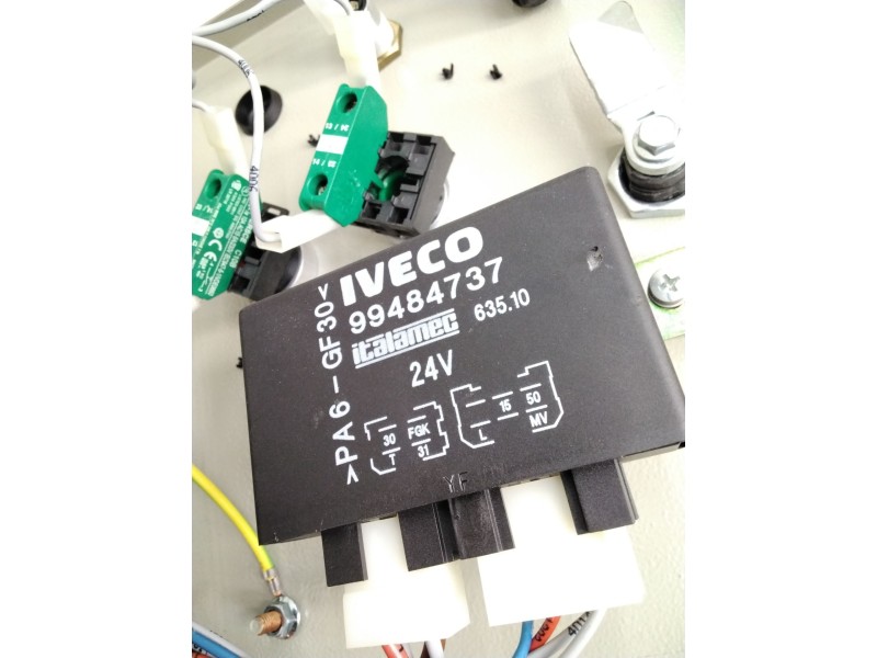 Recambio de unidad de control para iveco referencia OEM IAM 99484737 0331801300 50036882200