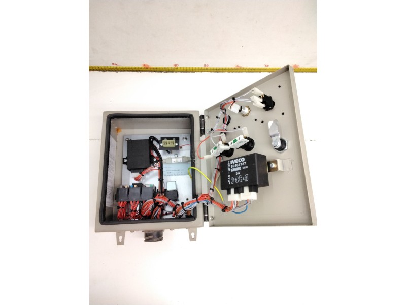 Recambio de unidad de control para iveco referencia OEM IAM 99484737 0331801300 50036882100