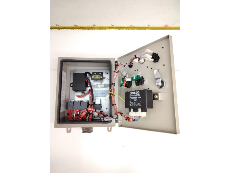 Recambio de unidad de control para iveco referencia OEM IAM 99484737 0331801300 50036882100