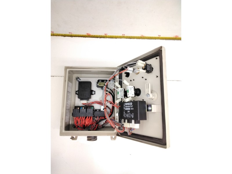 Recambio de unidad de control para iveco referencia OEM IAM 99484737 0331801300 IVSP500368822