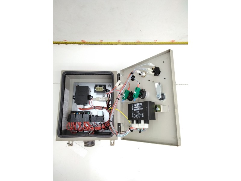 Recambio de unidad de control para iveco referencia OEM IAM 99484737 0331801300 50036882100