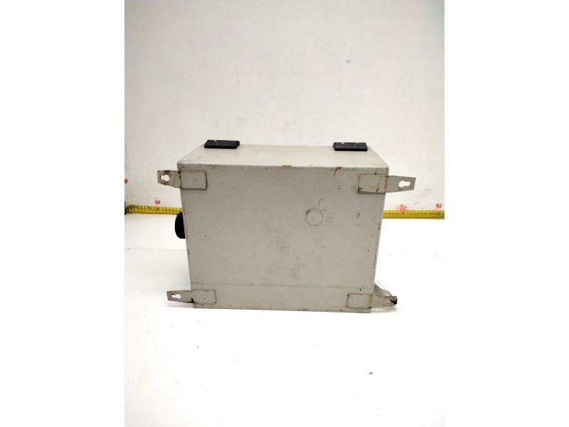 Recambio de unidad de control para iveco referencia OEM IAM 99484737 03311801300 50036882100