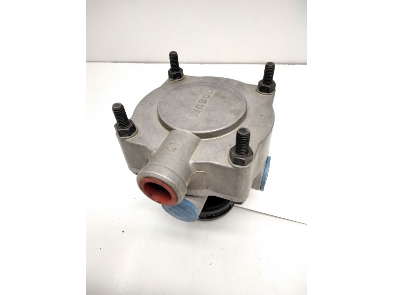 Recambio de valvula rele para iveco referencia OEM IAM 9730030060 500316074 WABCO