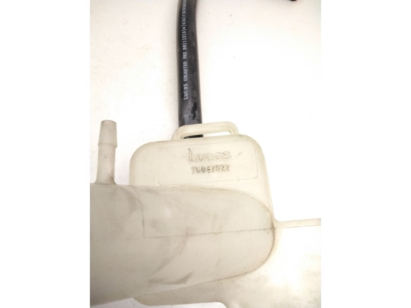 Recambio de deposito bomba freno para nissan referencia OEM IAM 76047022  LUCAS