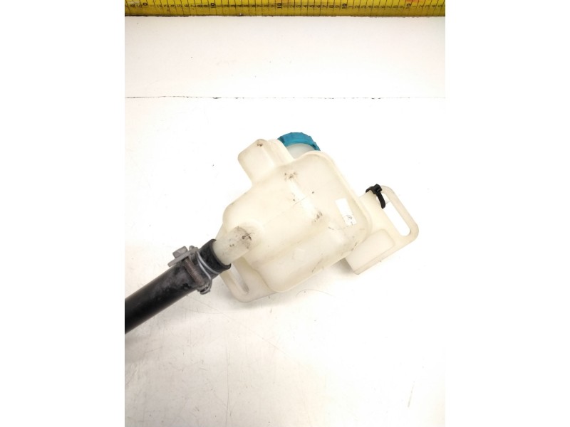 Recambio de deposito bomba freno para nissan referencia OEM IAM 76047022  LUCAS