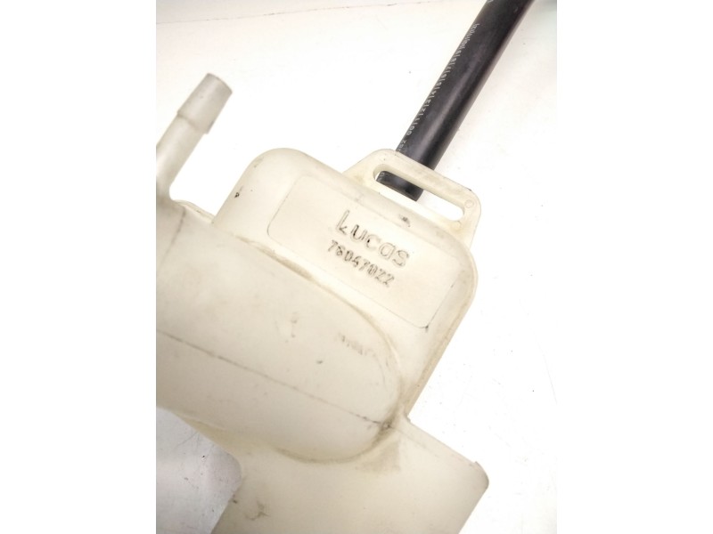 Recambio de deposito bomba freno para nissan referencia OEM IAM 76047022  LUCAS