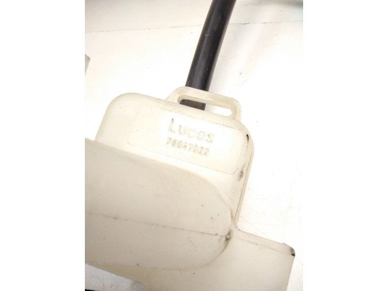 Recambio de deposito bomba freno para nissan referencia OEM IAM 76047022  LUCAS